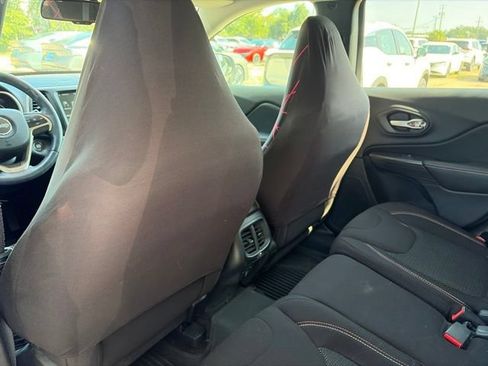 Used 2016 Jeep Cherokee 75th Anniversary FWD image 22