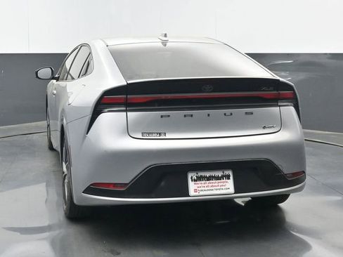 Used 2024 Toyota Prius XLE image 17