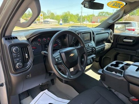 Used 2021 Chevrolet Silverado 1500 Custom AWD/4WD image 21