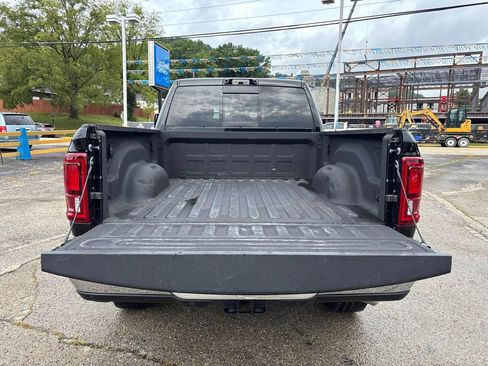 Used 2026 RAM 2500 Big Horn AWD/4WD image 25