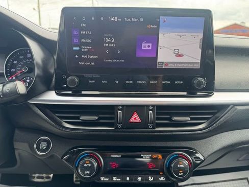 Used 2023 Kia Forte GT-Line w/ GT-Line Premium Package image 8