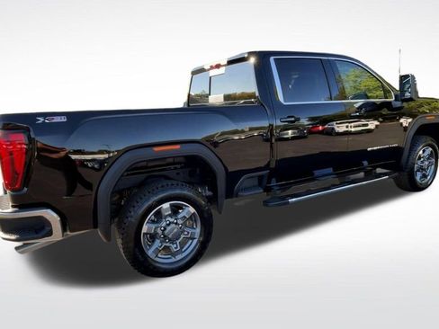 New 2026 GMC Sierra 2500 SLE w/ SLE Value Package; image 11
