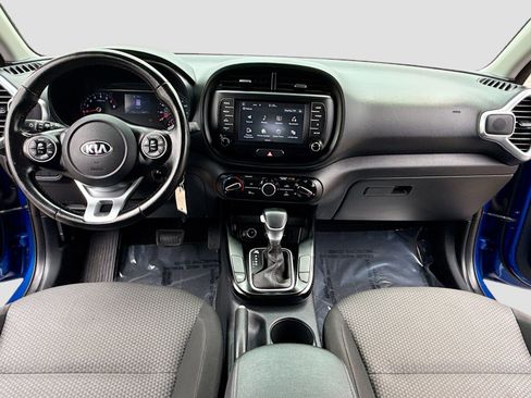 Used 2020 Kia Soul X-Line FWD image 3