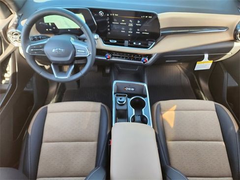 New 2026 Chevrolet Equinox ACTIV w/ Convenience Package III image 21