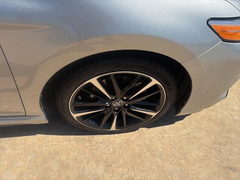 Used 2020 Toyota Camry XSE image 33