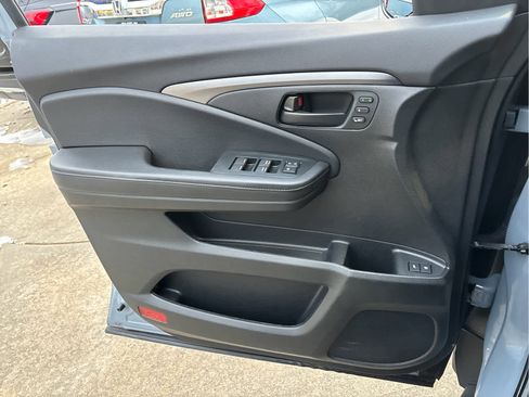 Used 2023 Honda Passport EX-L image 22