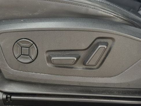 Used 2021 Audi Q3 2.0T Premium w/ Convenience Package AWD/4WD image 27