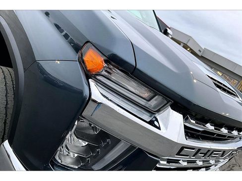 Used 2020 Chevrolet Silverado 3500 LTZ w/ LTZ Plus Package image 33