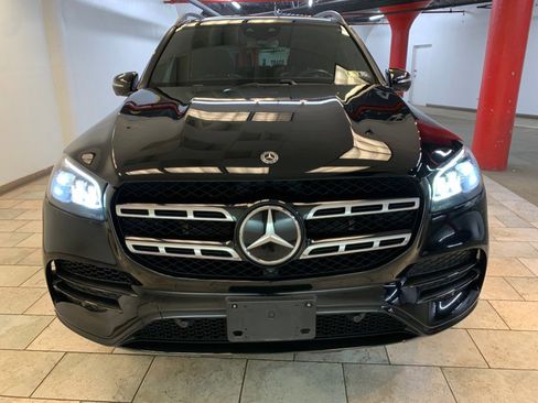 Used 2021 Mercedes-Benz GLS 580 4MATIC w/ E-Active Body Control Package image 3