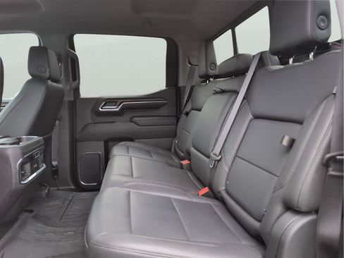 Used 2024 GMC Sierra 1500 SLT w/ SLT Premium Plus Package AWD/4WD image 32