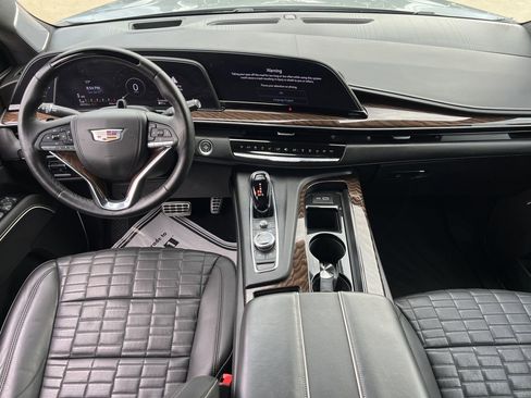 Used 2023 Cadillac Escalade Sport Platinum w/ LPO, ONYX Package AWD/4WD image 7