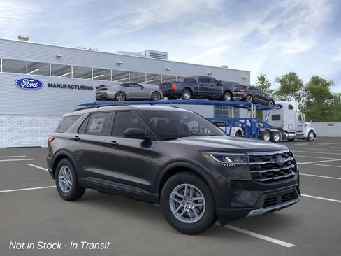 New 2026 Ford Explorer Active AWD/4WD image 7