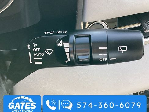 Used 2025 Mitsubishi Outlander SE FWD image 28