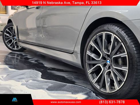Used 2021 BMW 750i xDrive w/ Executive Package AWD/4WD image 4