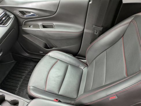 Used 2022 Chevrolet Equinox RS w/ RS Leather Package image 19