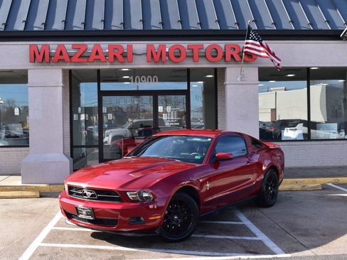Used 2012 Ford Mustang Premium image 2