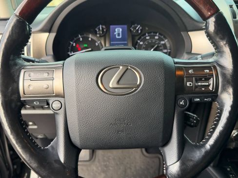 Used 2016 Lexus GX 460 Luxury AWD/4WD image 9