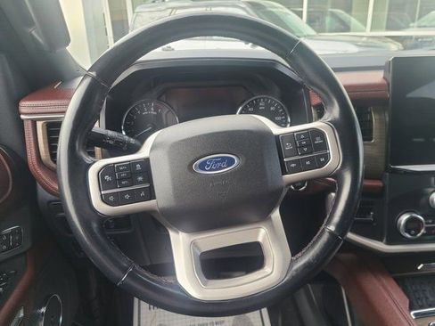 Used 2022 Ford Expedition Limited AWD/4WD image 8