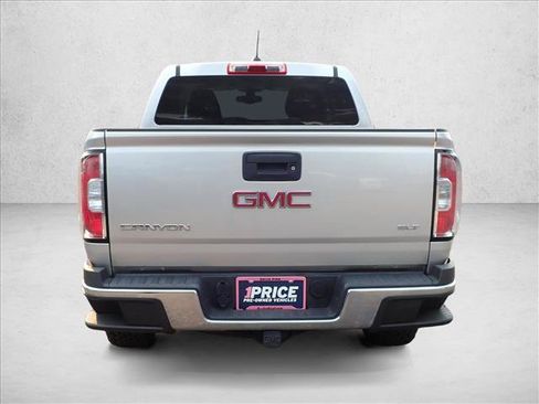 Used 2015 GMC Canyon SLT AWD/4WD image 3