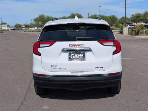 Used 2024 GMC Terrain AT4 w/ Tech Package AWD/4WD image 4