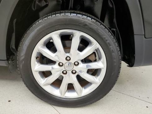 Used 2015 Jeep Cherokee Limited w/ Trailer Tow Group FWD image 78
