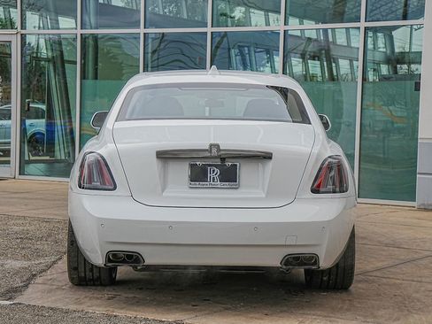 New 2025 Rolls-Royce Ghost Black Badge AWD/4WD image 17