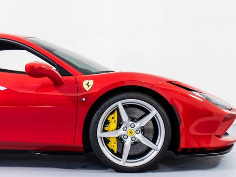 Certified 2022 Ferrari F8 Tributo image 17