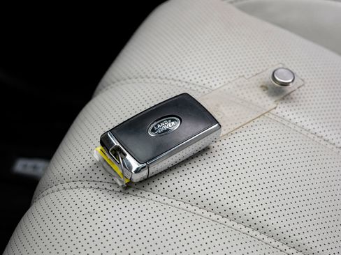 Used 2023 Land Rover Range Rover Velar R-Dynamic S image 61