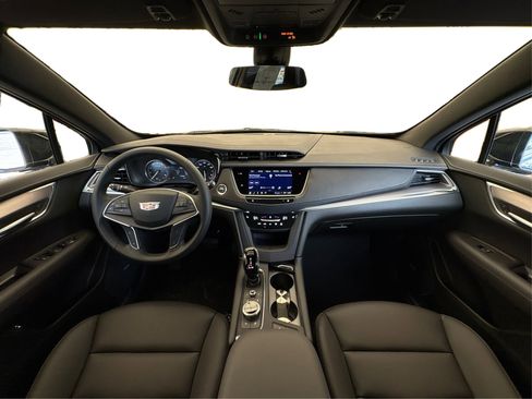 New 2026 Cadillac XT5 Luxury image 23