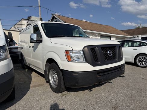 Used 2018 Nissan NV 2500 S RWD image 3
