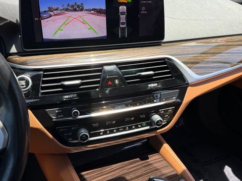 Used 2023 BMW 540i w/ M Sport Package RWD image 30
