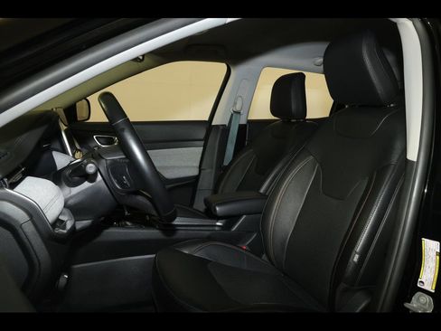 Used 2022 Jeep Compass Latitude AWD/4WD image 23