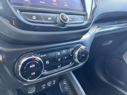 Certified 2022 Chevrolet TrailBlazer LT w/ Convenience Package image 11