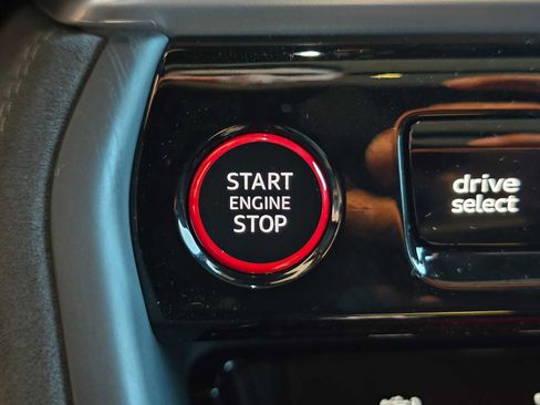 New 2025 Audi SQ5 Premium Plus image 31