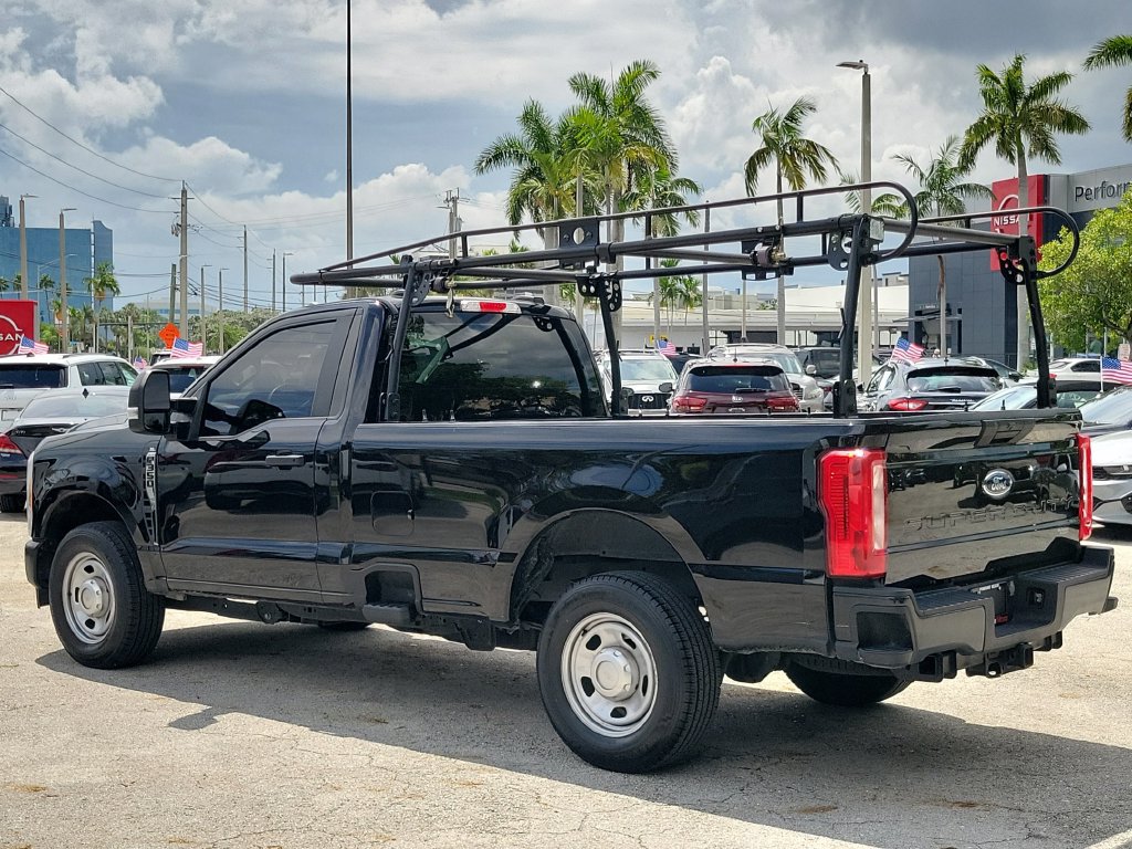 Used 2023 Ford F350 XL RWD image 10