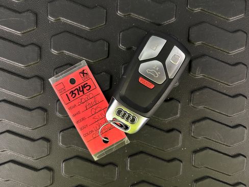 Used 2020 Audi Q5 Prestige image 41