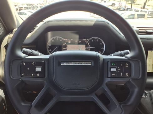 Used 2023 Land Rover Defender 110 X-Dynamic SE AWD/4WD image 23