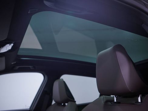 Used 2025 BMW X3 xDrive30i w/ M Sport Package image 8