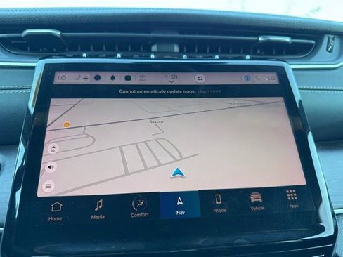 Used 2024 Jeep Grand Cherokee Limited image 22