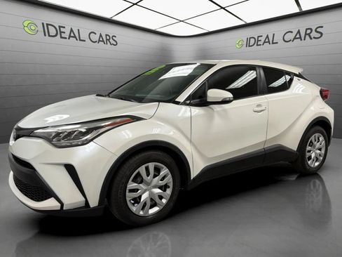 Used 2021 Toyota C-HR LE FWD image 1