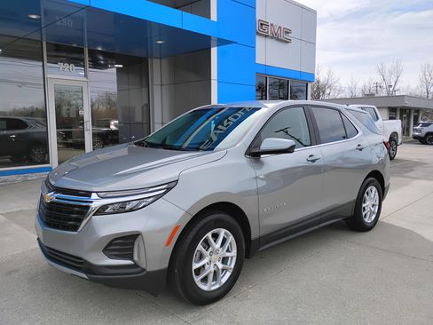 Used 2024 Chevrolet Equinox LT FWD image 30