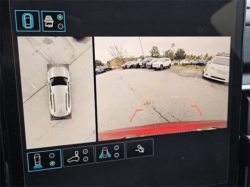 Used 2024 GMC Acadia Elevation w/ Trailering Package image 9