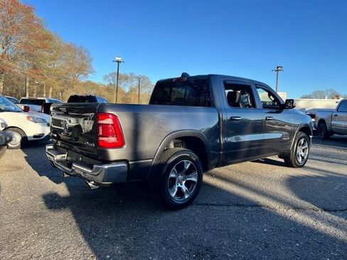 Used 2022 RAM 1500 Laramie AWD/4WD image 6