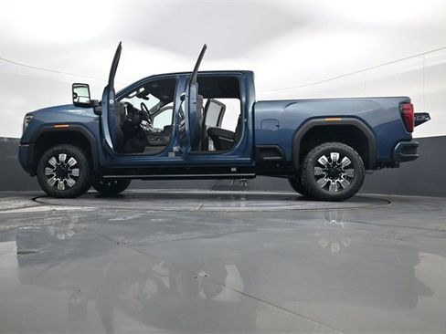 New 2026 GMC Sierra 3500 Denali w/ Denali Reserve Package image 34