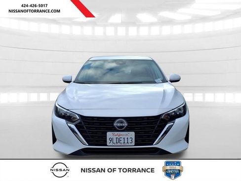 Used 2024 Nissan Sentra SV FWD image 2