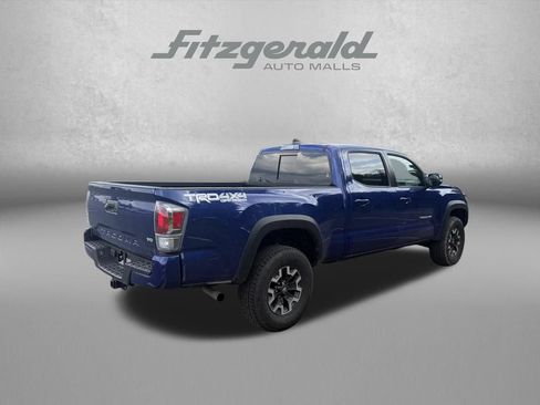 Used 2022 Toyota Tacoma TRD Off-Road w/ TRD Premium Off Road Package AWD/4WD image 7