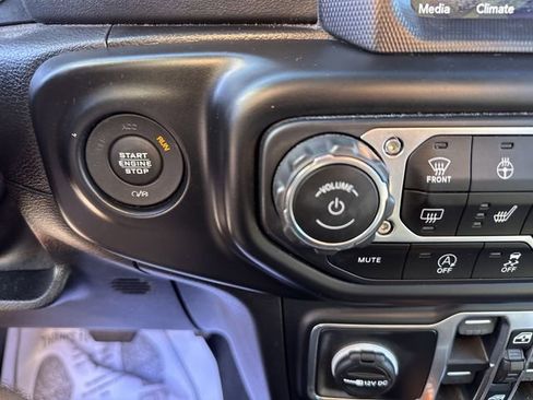 Used 2020 Jeep Gladiator Rubicon AWD/4WD image 24