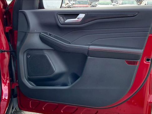 Certified 2025 Ford Escape ST-Line Select w/ Tech Pack #2 image 23