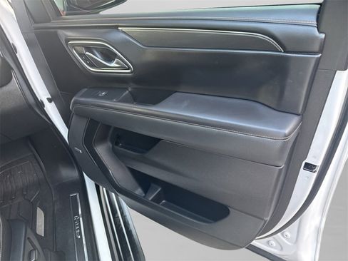 Used 2021 GMC Yukon AT4 w/ Technology Package image 41