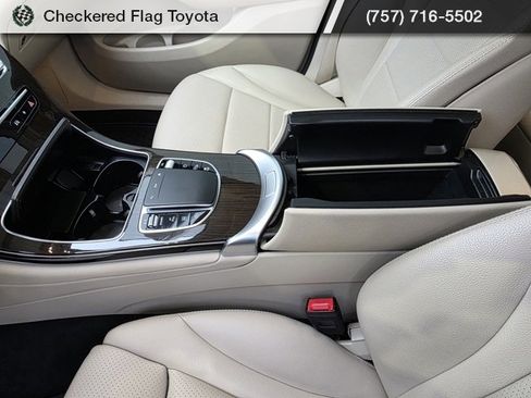 Used 2022 Mercedes-Benz GLC 300 4MATIC image 38